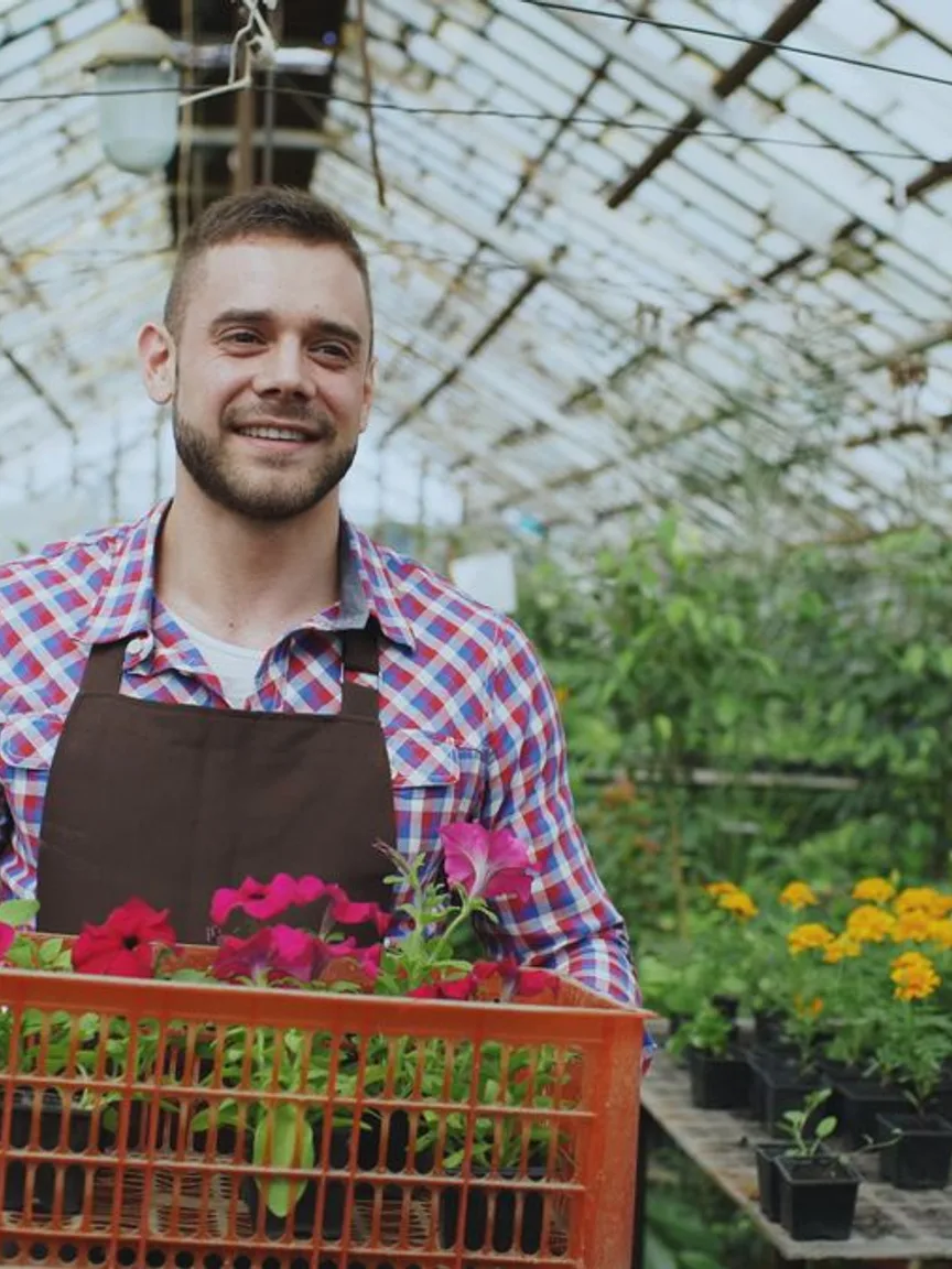 Oliver P., Green Thumb Gardens